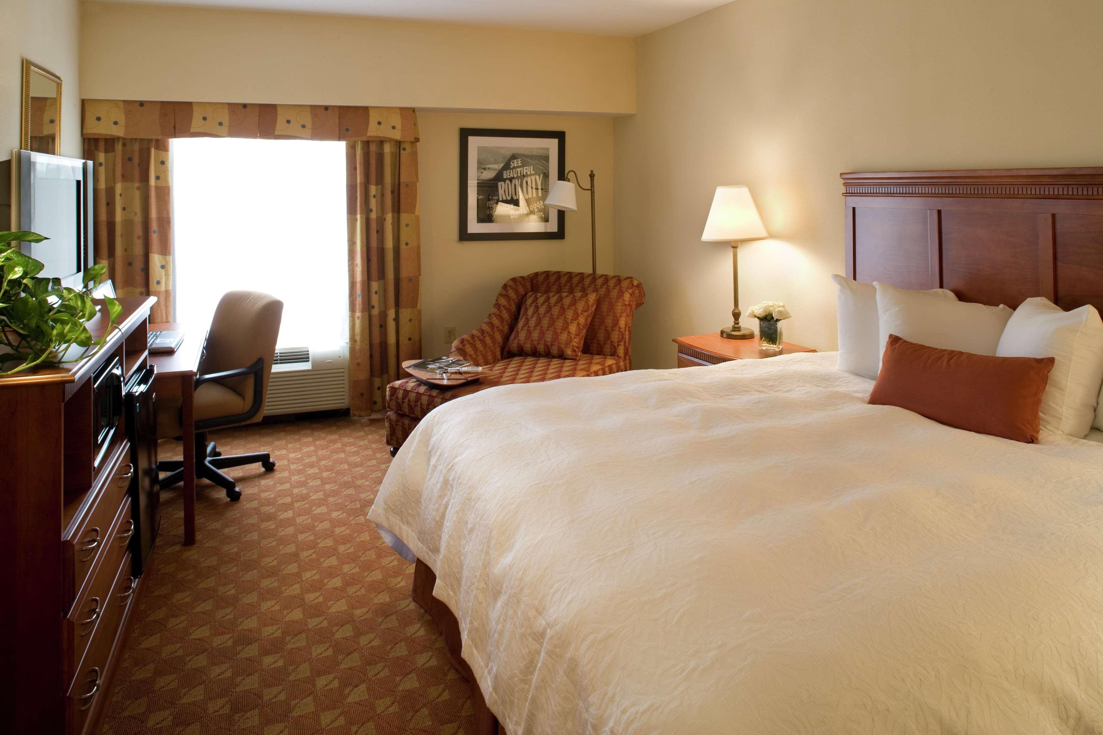 Hampton Inn & Suites Knoxville-Downtown Екстер'єр фото