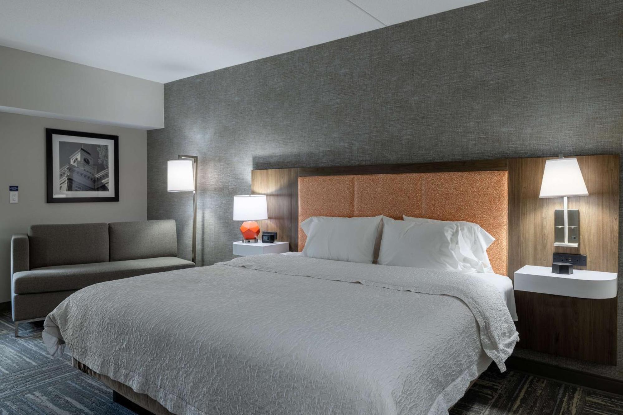 Hampton Inn & Suites Knoxville-Downtown Екстер'єр фото